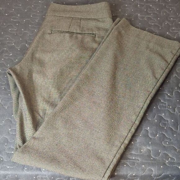 New York & Company Stylish Gray Trousers size 2 - Picture 1 of 6